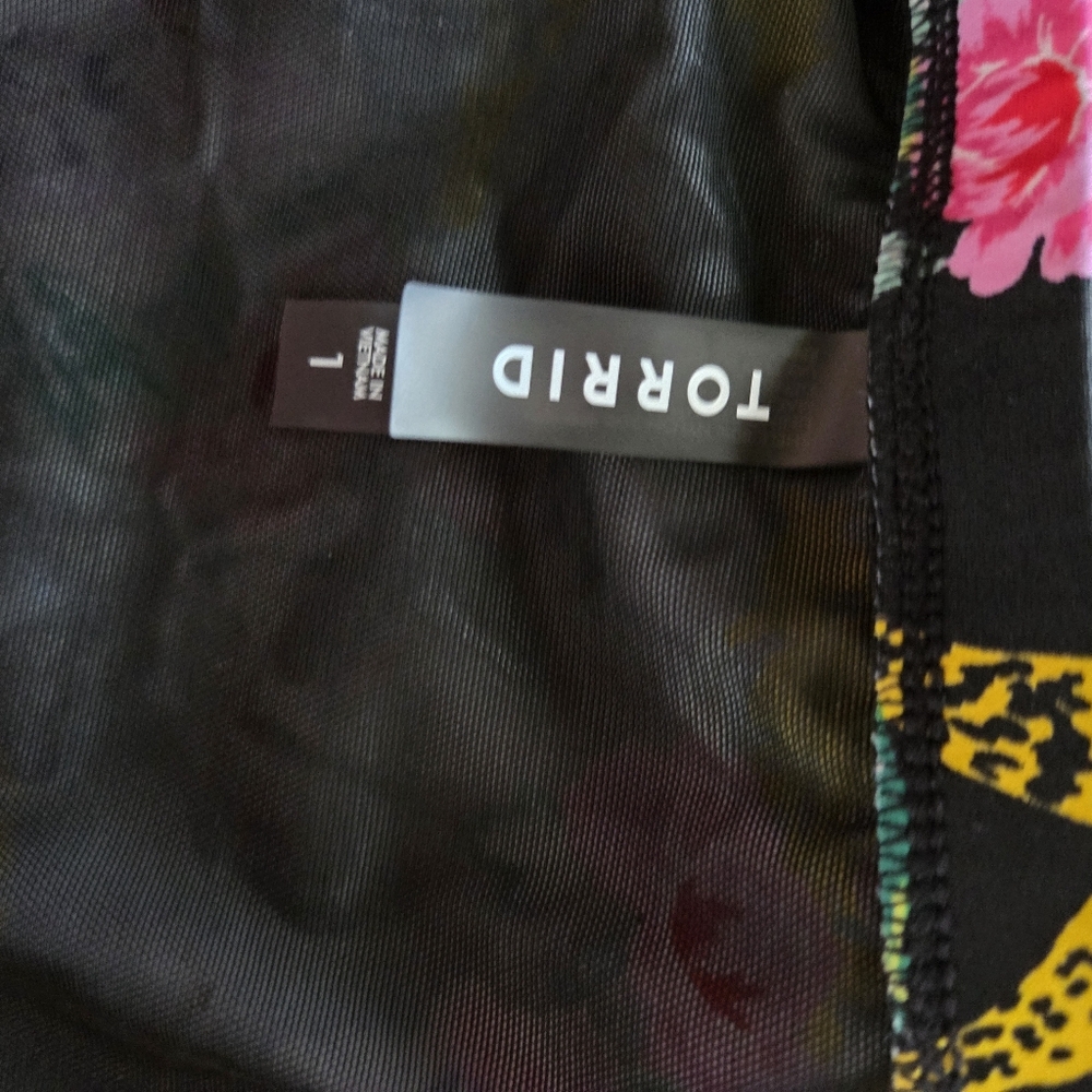 Floral and Leopard Print Women's Swim Set - Picture 3 of 9